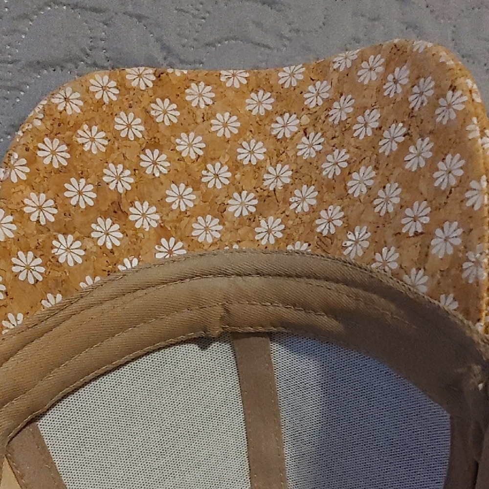 Natural Cork Floral Patterned Cap - Picture 3 of 9